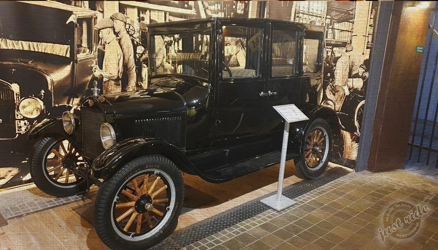 Muzeum amerických automobilů - Nová Bystřice