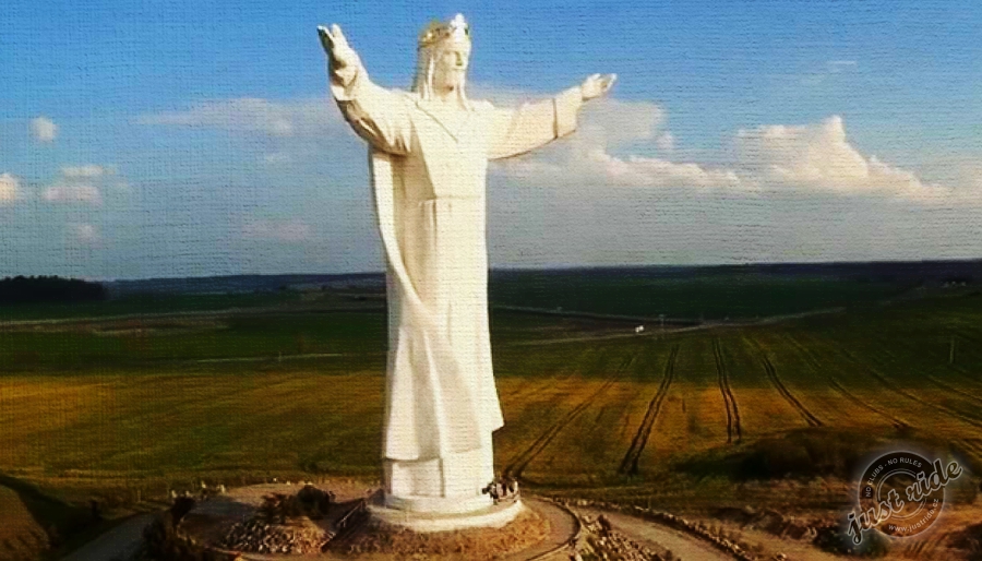 Největší socha Ježíše Krista na světě - Polsko - tip na výlet