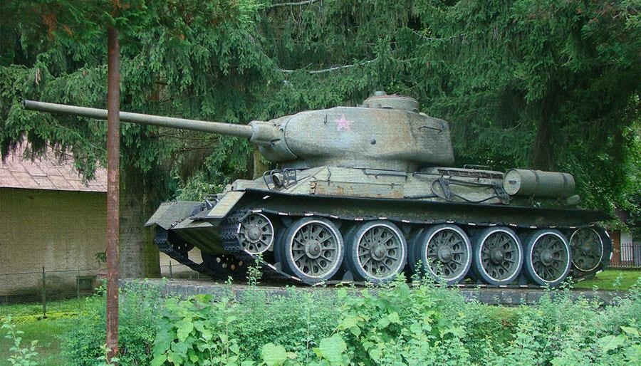 Vydraň - Tank - památník